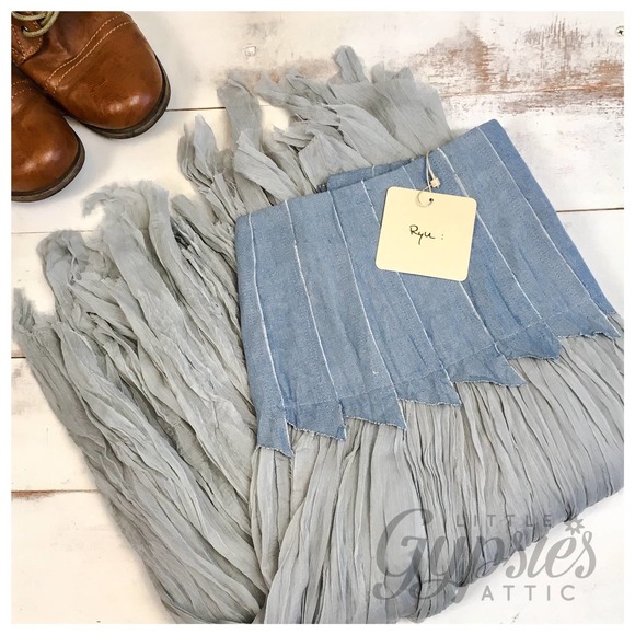 Ryu Vintage Blue Feathering Skirt - Picture 5 of 10